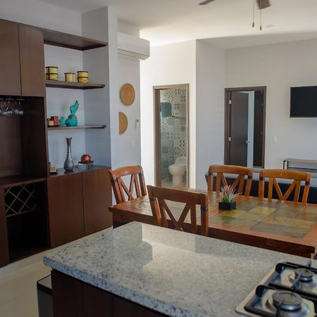 2Br/2Ba Condo 1 Block To Ocean! - Unit 6 Mazatlán Buitenkant foto