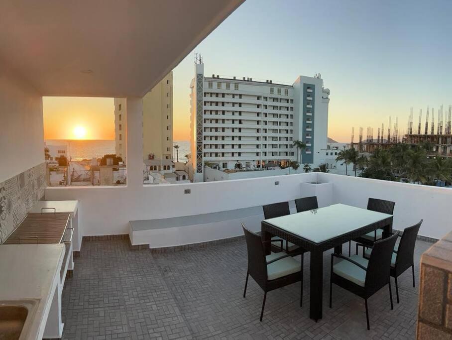 2Br/2Ba Condo 1 Block To Ocean! - Unit 6 Mazatlán Buitenkant foto